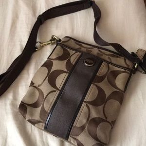 Coach signature swing pack crossbody bag